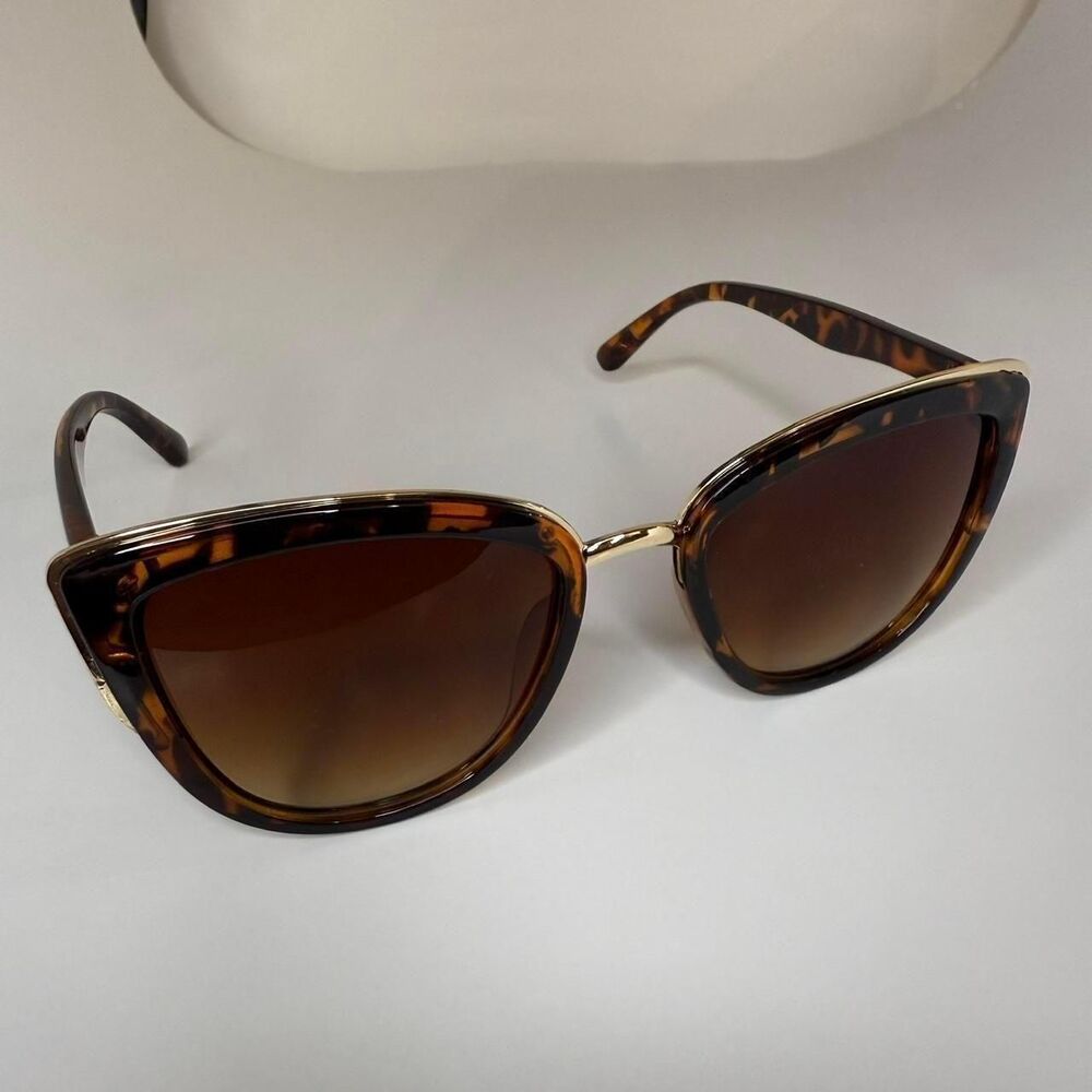 New Brown tortoiseshell sunglasses with gold accents